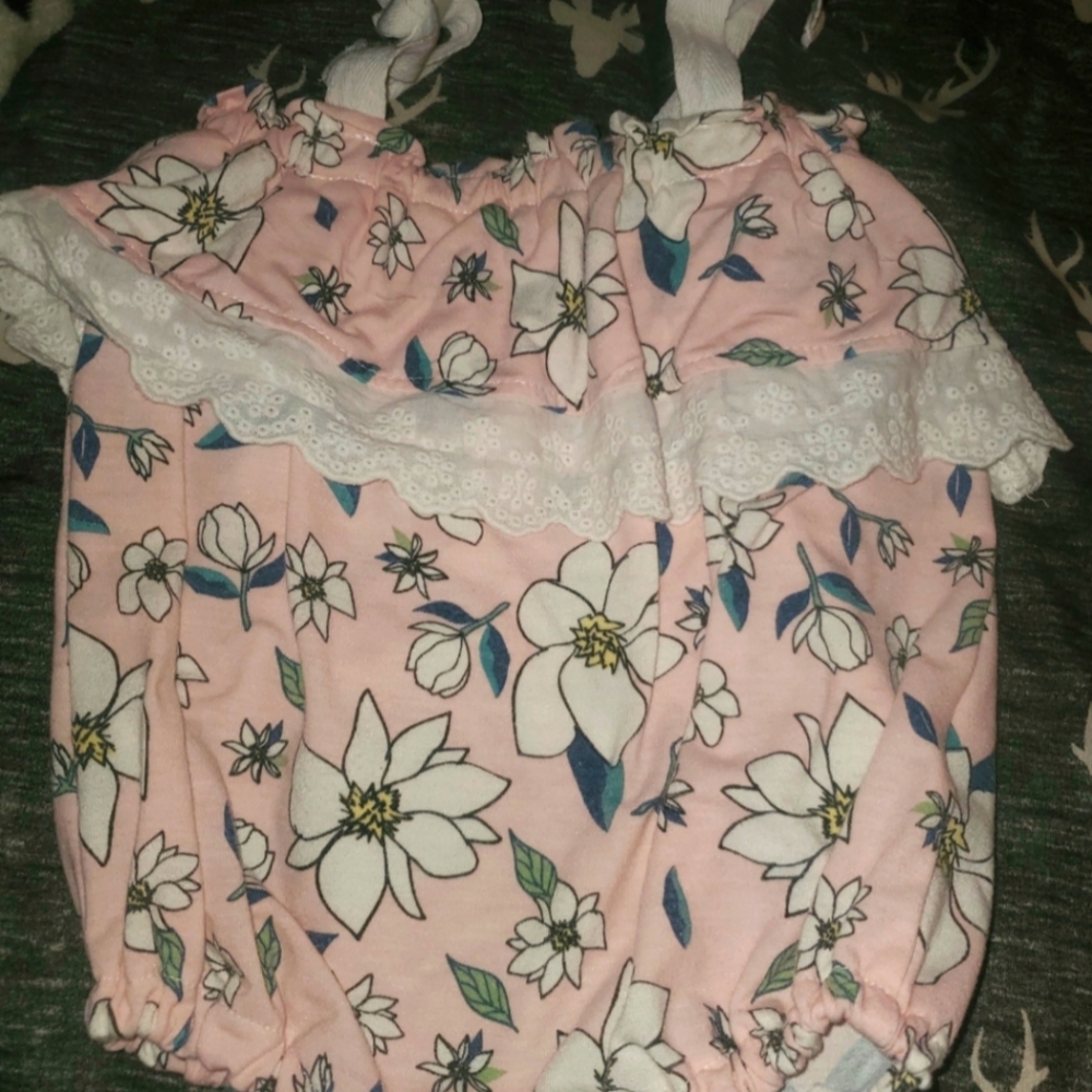 Jessica Simpson romper 3/6m